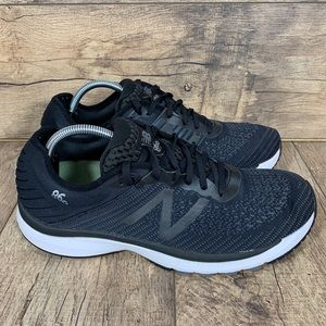 New Balance 860 V10 Sneakers Men’s Size 12 D Black White M860G10